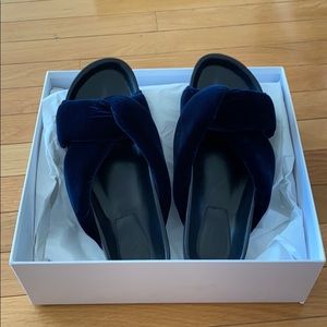 BRAND NEW Chloe Navy Velvet Sandals